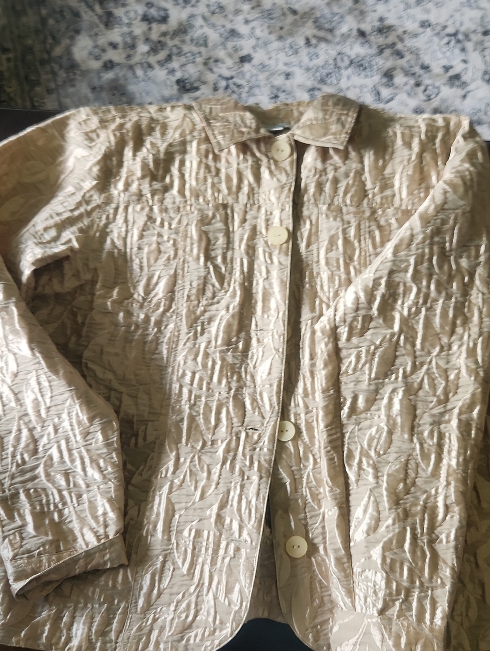 Coldwater Creek Medium Gold Champagne Metallic Crinkle Textured Button Front